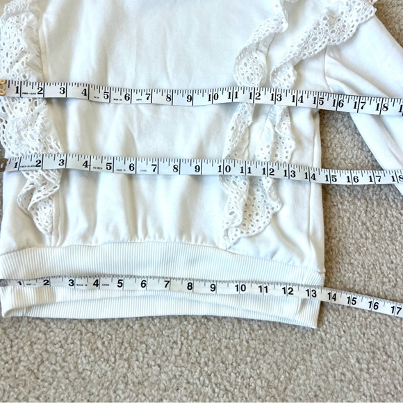 VVETTE White Ruffled Eyelet Crew Neck Sweatshirt—SZ. Small - Picture 10 of 14